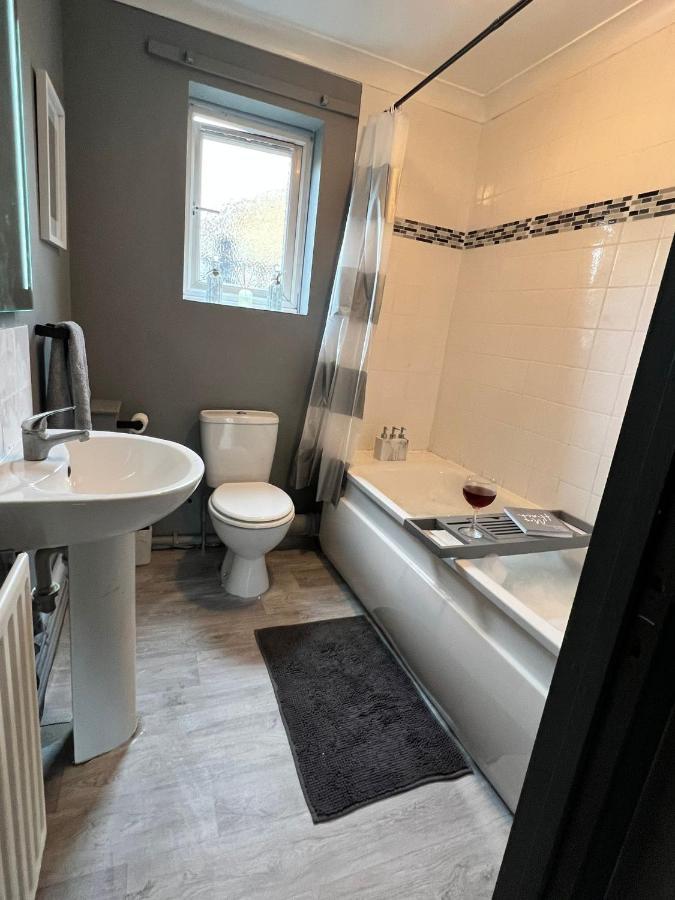 Lovely, Two Bedroom Apartment Central Location Londyn Zewnętrze zdjęcie