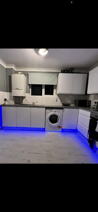 Lovely, Two Bedroom Apartment Central Location Londyn Zewnętrze zdjęcie